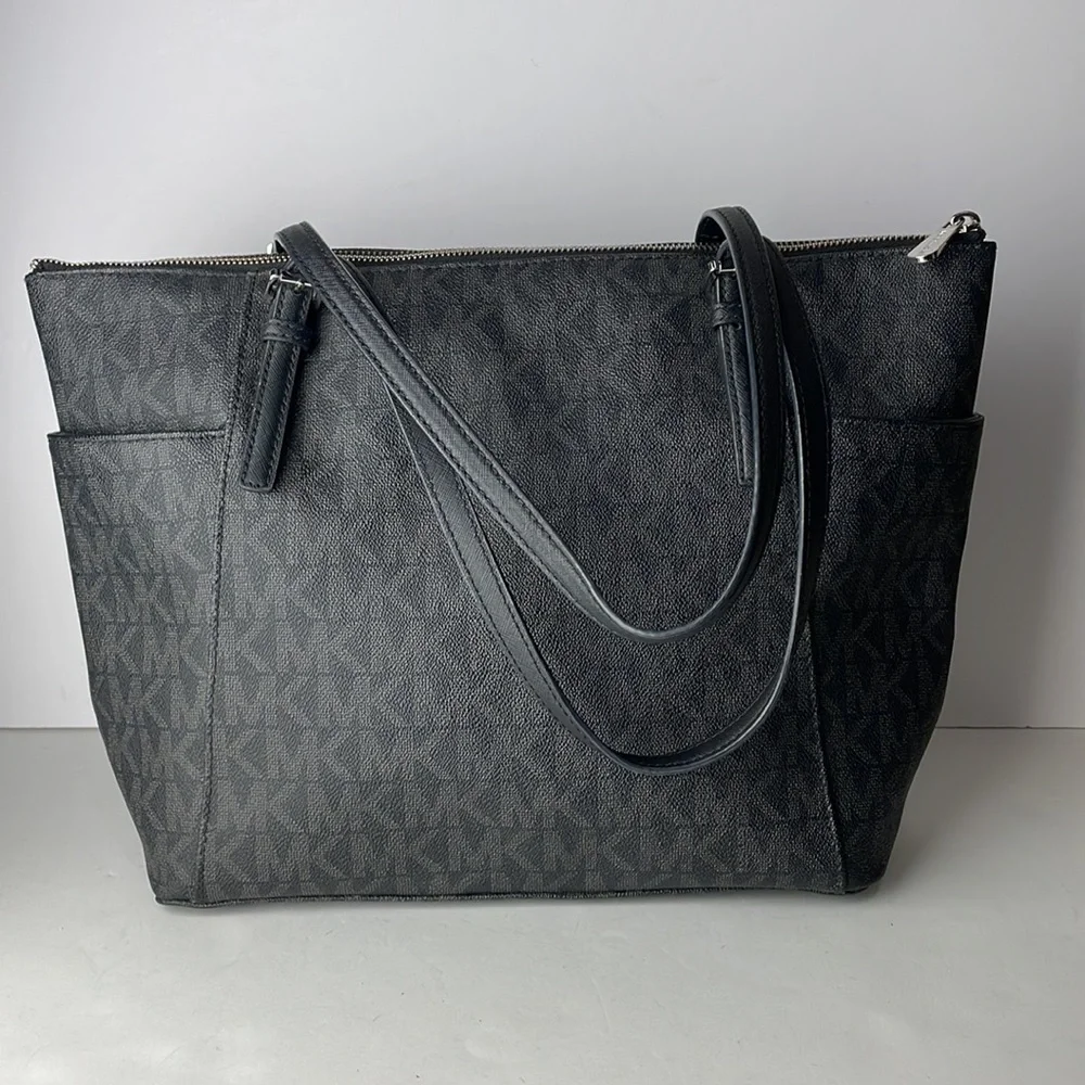 Michael Kors Jet Set Monogram Shoulder Bag Tote
